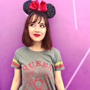 Meet your Posher, Lauren